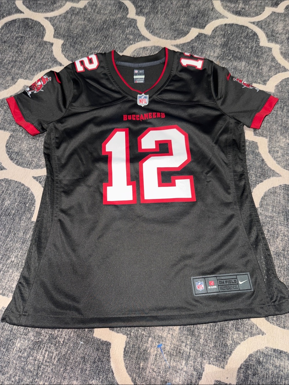 Tampa Bay Buccaneers Tom Brady #12 Nike On Field Youth Jersey. Size M